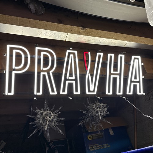 Pravha neon beer sign - pravha,