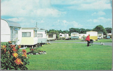 Pagham, W Sussex - Church Farm (caravan site) postcard - Bennett, Bognor pmk1978