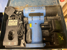 Gesipa Accubird Rivit Gun IN GOOD WORKING CONDITION. POSTAGE IS INCLUDED.