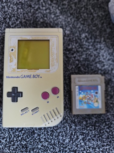 Original nintendo game - game, boy