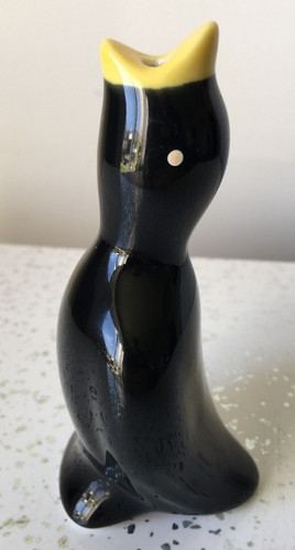 Vintage black ceramic - black, pie