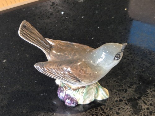 Beswick whitethroat 2106a 7cm - whitethroat,