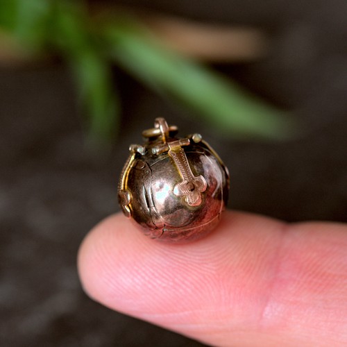 Superb antique english gold - superb,