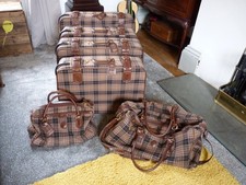 VINTAGE MATCHING 6 PIECE ANTLER LUGGAGE SET, 4 SUTECASES & 2 HOLDALL BAGS & KEYS