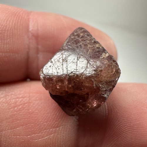 Spinel orange brown red - brown,