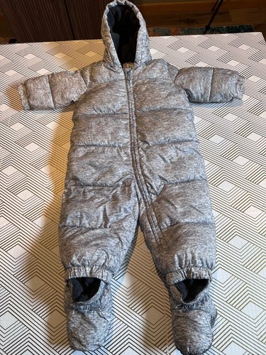 Baby gap snow suit - gap,