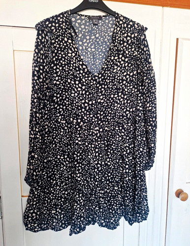Primark black white animal - white,