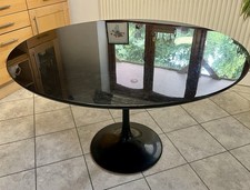 Replica Eero Saarinen Table Black
