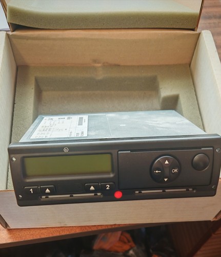 Digital tachograph head unit
