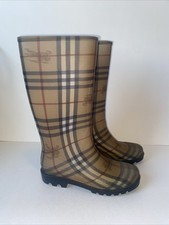 Womens Burberry Classic Nova