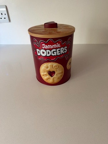 Jammie dodgers red biscuit - dodgers,