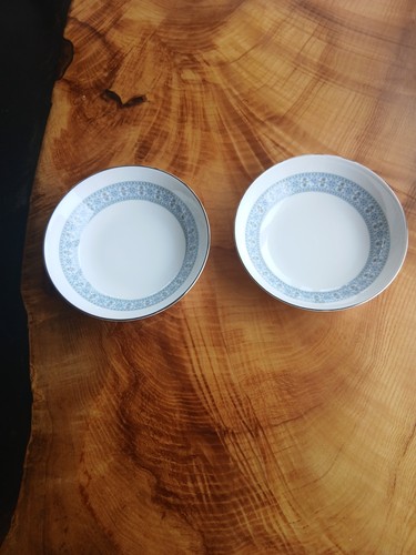 Pair royal doulton - pair,