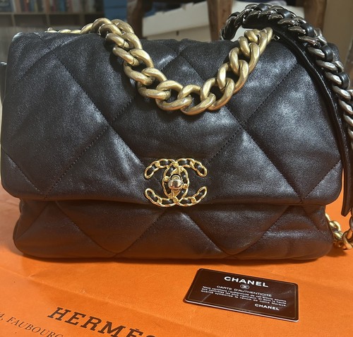 Chanel bag medium - 19,