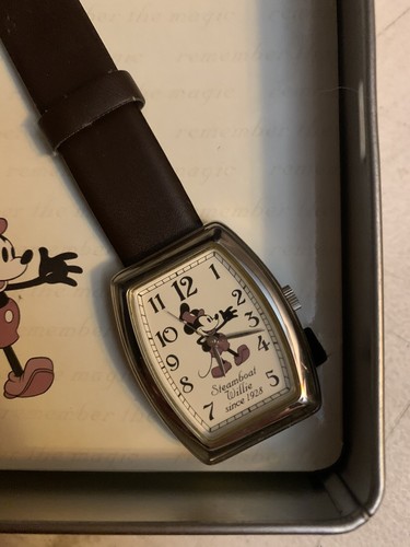 Disney 2004 mickey - disney,