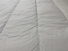 9 TOG KING SIZE LUXURY  100 % CRISP COTTON DUVET HOTEL QUALITY RRP £75 F613