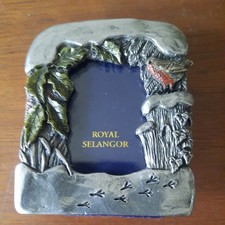 Royal Selangor Hedgerow Seasons Winter Design Red Robin 1995 Photo Frame Pewter