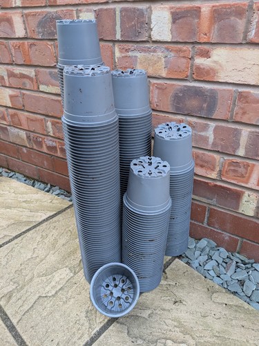 Plant pots 200 used 12cm - pots,,