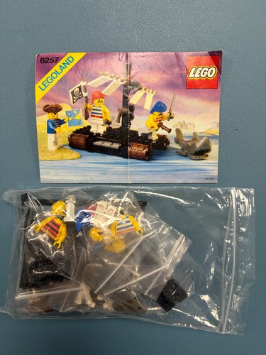 Lego pirates castaway - pirates:, castaway's