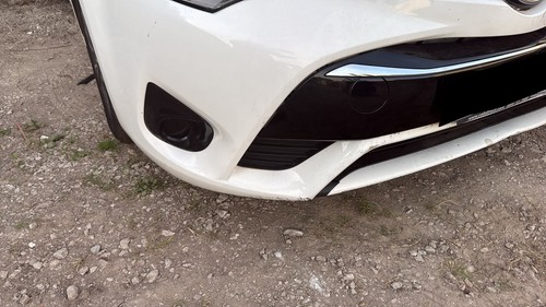 Toyota avensis 4dr 2015 - toyota,