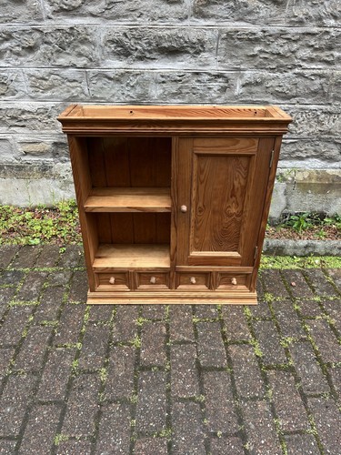 Victorian style pine - a,