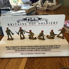 Vintage Starlux commandos red beret 1970s x 6 -set? 