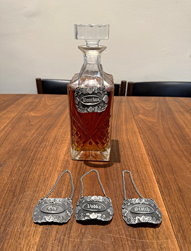 Vintage decanter liquor - vintage, decanter/liquor