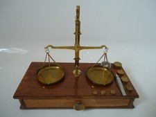 Set Brass Scales In Wooden Box