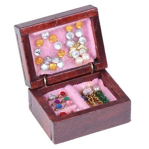 Dolls house miniatures 12 - dolls,