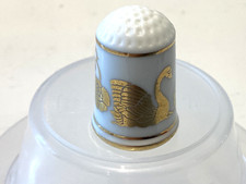 Vintage 1981 Franklin Porcelain Gold Swan / Butterfly Porcelain Thimble