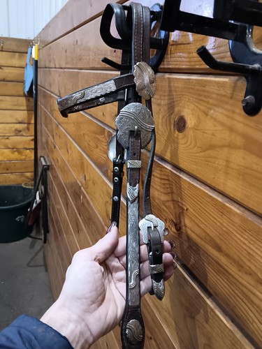Circle show headstall - circle, y