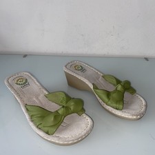 Earth Spirit Green Leather Bow