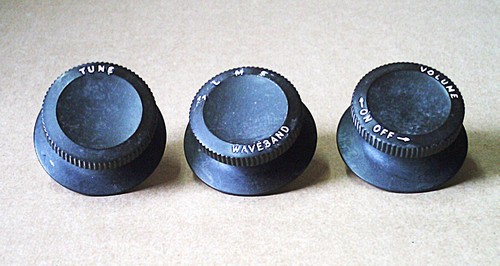 Vintage radio knobs pye - radio,