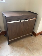 Heated hostess trolley with
