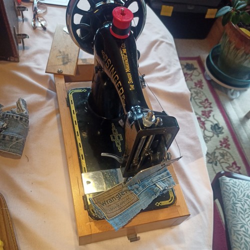 Singer hand crank sewing - hand,