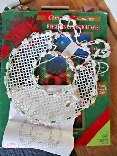 Markee 1995 christmas wreath - 1995,