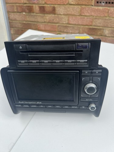 Audi head unit and changer - audi, cd