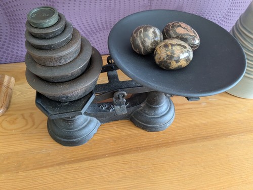 Vintage kitchen scales cast - vintage,