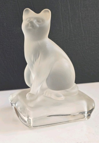 Crystal arques cat - cat, figure
