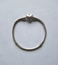Pandora Moments Heart Clasp Snake Chain Bracelet 17cm Good Used Condition
