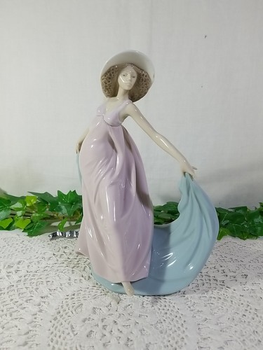 Lladro spring dance 5663 - lladro,
