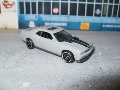 Matchbox dodge challenger - matchbox-,