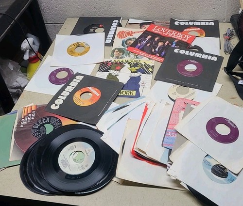 Huge lot vtg 1980s - of, 45