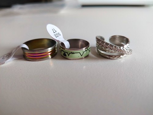 Mixed lot metal - mixed, rings