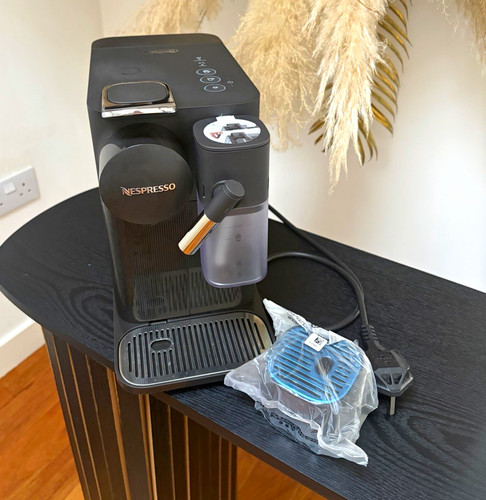 Nespresso lattissima one - lattissima, by
