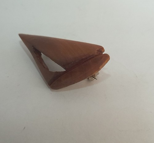 Small vintage wooden sailing - small,