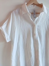 LORNA JANE relaxed white linen