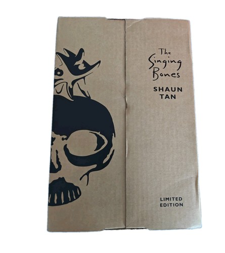 Shaun tan book the - :, singing