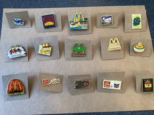 Pin badge vintage joblot - pin,
