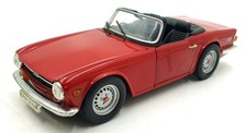 Britains 1/18 Scale Diecast 7884 - Triumph TR6 - Red