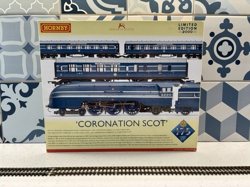 Hornby coronation scot train - coronation,